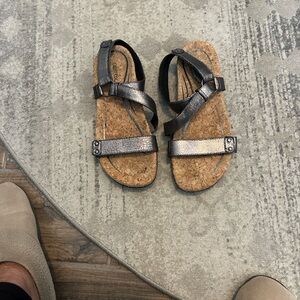 Aetrex Metallic Sandals